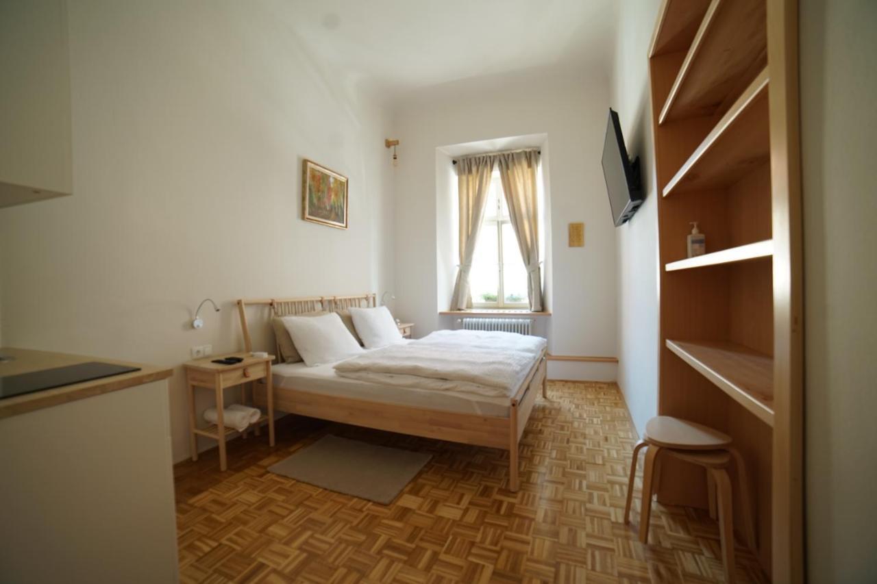 Sobe Prostija Apartment Ptuj Exterior photo